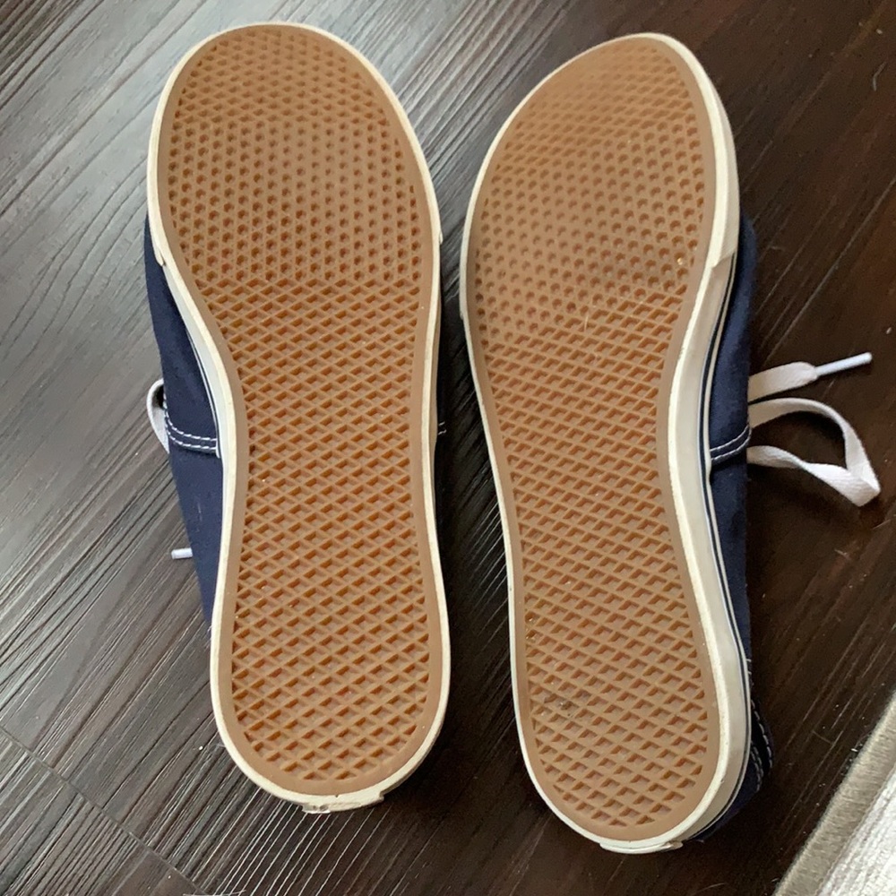 Vans - Picture 6 of 6